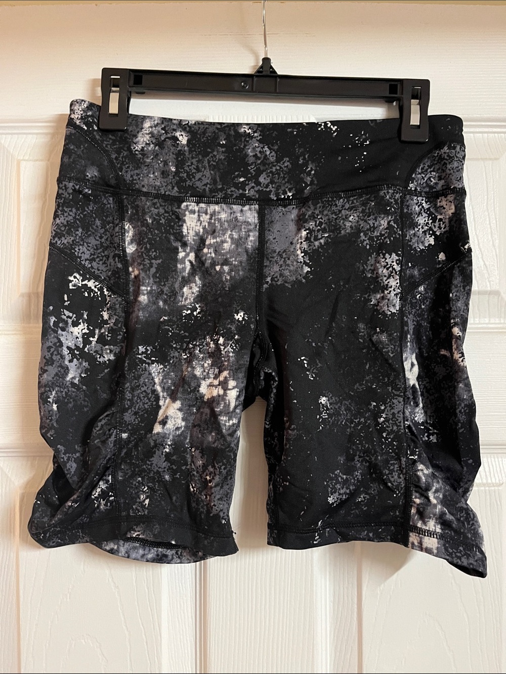 Calvin Klein Women’s Black & Gray Biker Patterned Athletic Shorts